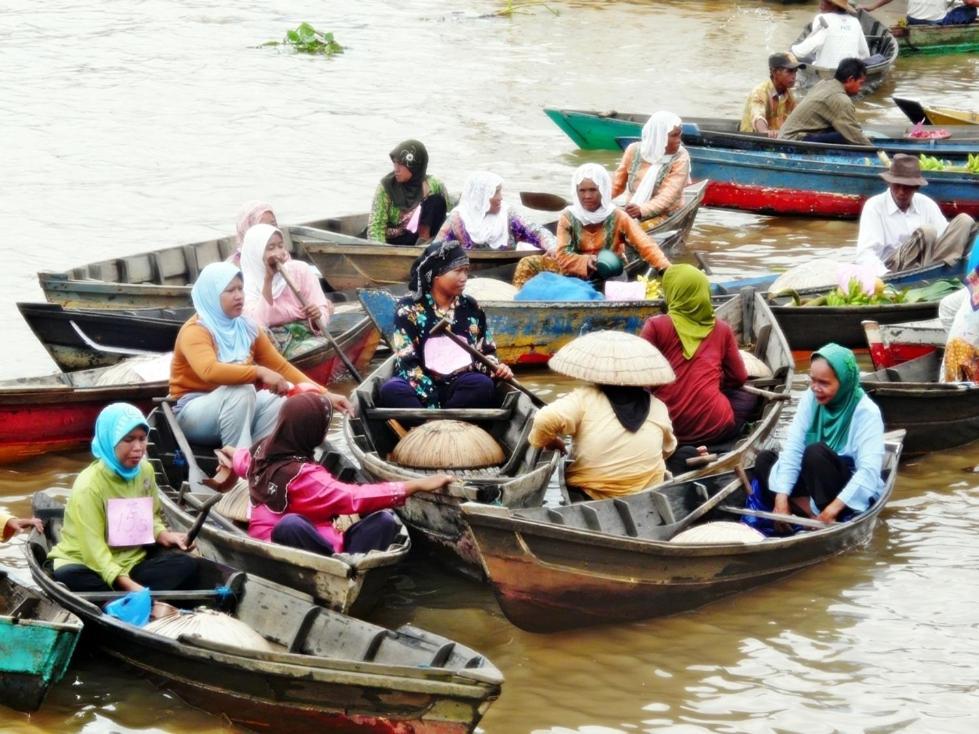 Hotel Victoria River View Banjarmasin  Eksteriør billede