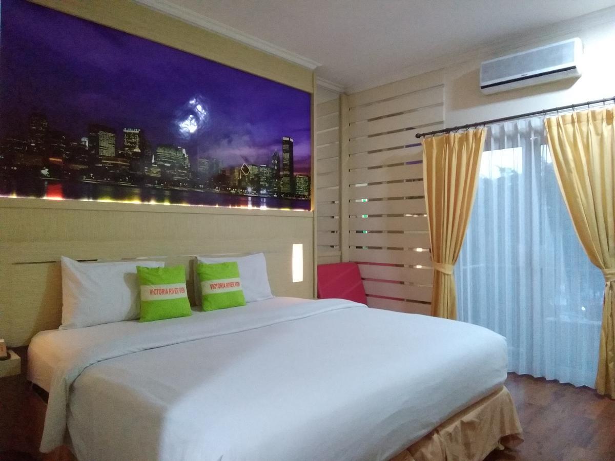 Hotel Victoria River View Banjarmasin  Eksteriør billede